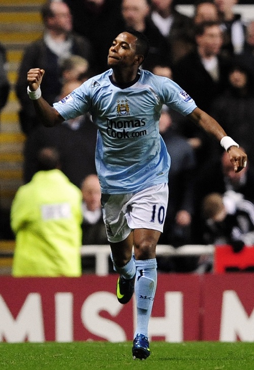 场上动作被质疑，于帕：不要无事生非，祝阿什拉夫早日康复（回应场上动作质疑，于帕：别捕风捉影，祝阿什拉夫早日康复）