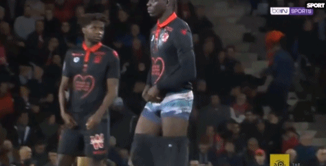 2025／26赛季英超：引援支出倒数第一！但维拉却豪取10连胜（2025／26赛季英超：引援投入垫底，维拉却豪取10连胜）