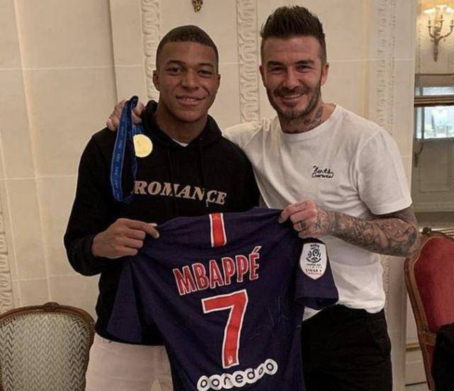 海港vs首尔：2外援PK4外援，蒯纪闻、张琳芃先发，林加德出战（海港战首尔：外援2比4，蒯纪闻张琳芃先发，林加德登场）