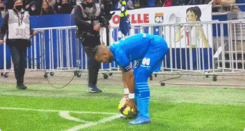 蒂尔曼谈击败曼城：我们防守做得好，反击总是很有威胁（蒂尔曼：战胜曼城靠扎实防守，反击持续制造威胁）