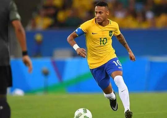 邮报：梅努希望冬窗离开曼联，有12家俱乐部对他感兴趣（每日邮报：梅努盼冬窗离开曼联，12队有意）