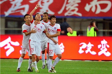 怎么理解皇马现在什么变化都没有了，阿隆索是在消极怠工吗？（如何看待皇马近况毫无起色？阿隆索是否在消极怠工？）