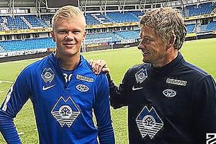 意媒：不止水晶宫一家英超俱乐部有意比塞克，但球员可能留队（意媒：除水晶宫外多家英超队有意比塞克，但他或将留队）