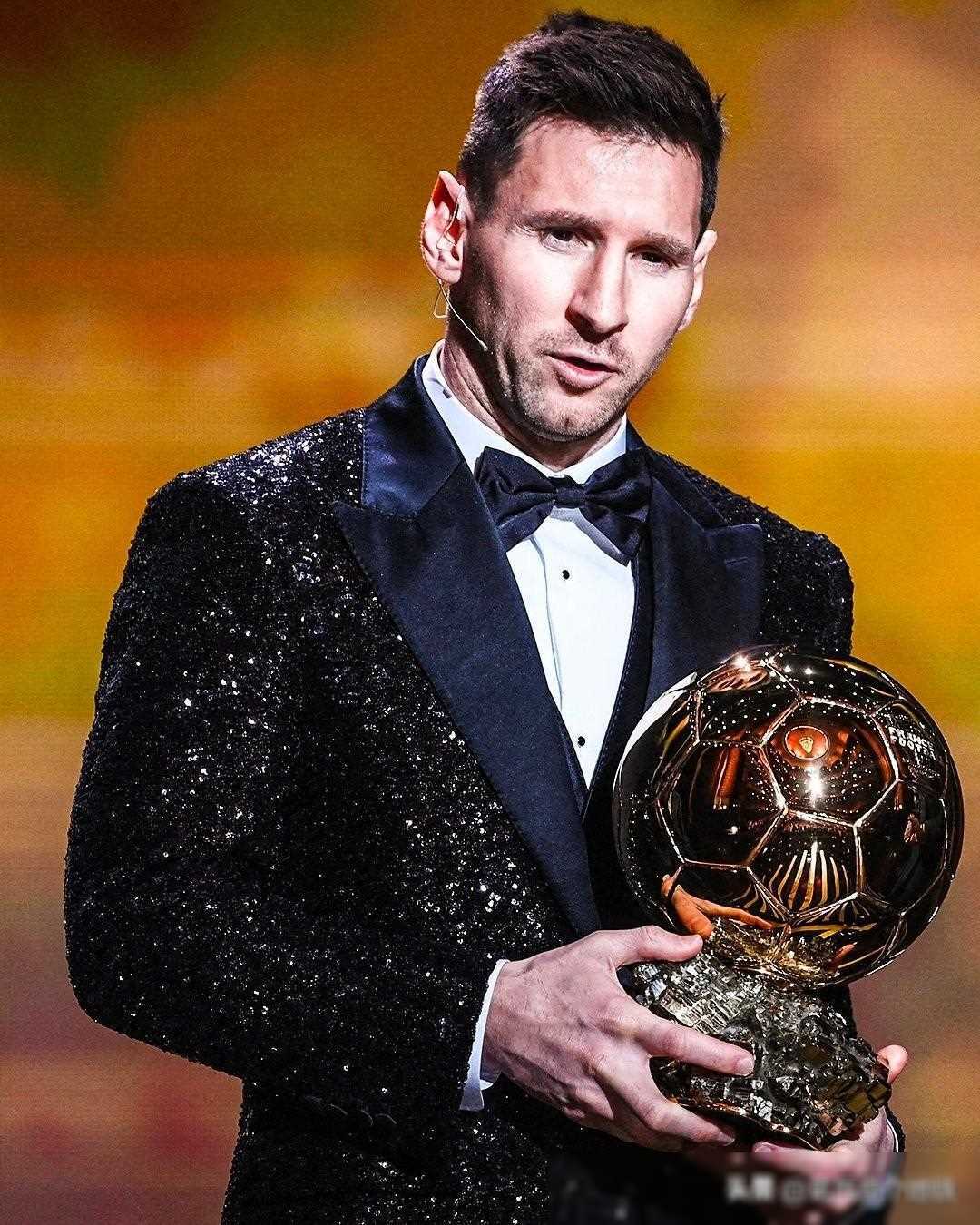 K联赛球队浦项铁人官方社媒账号发布公告称，球队中...（K联赛浦项铁人通过官方社媒发布通告：队内...）