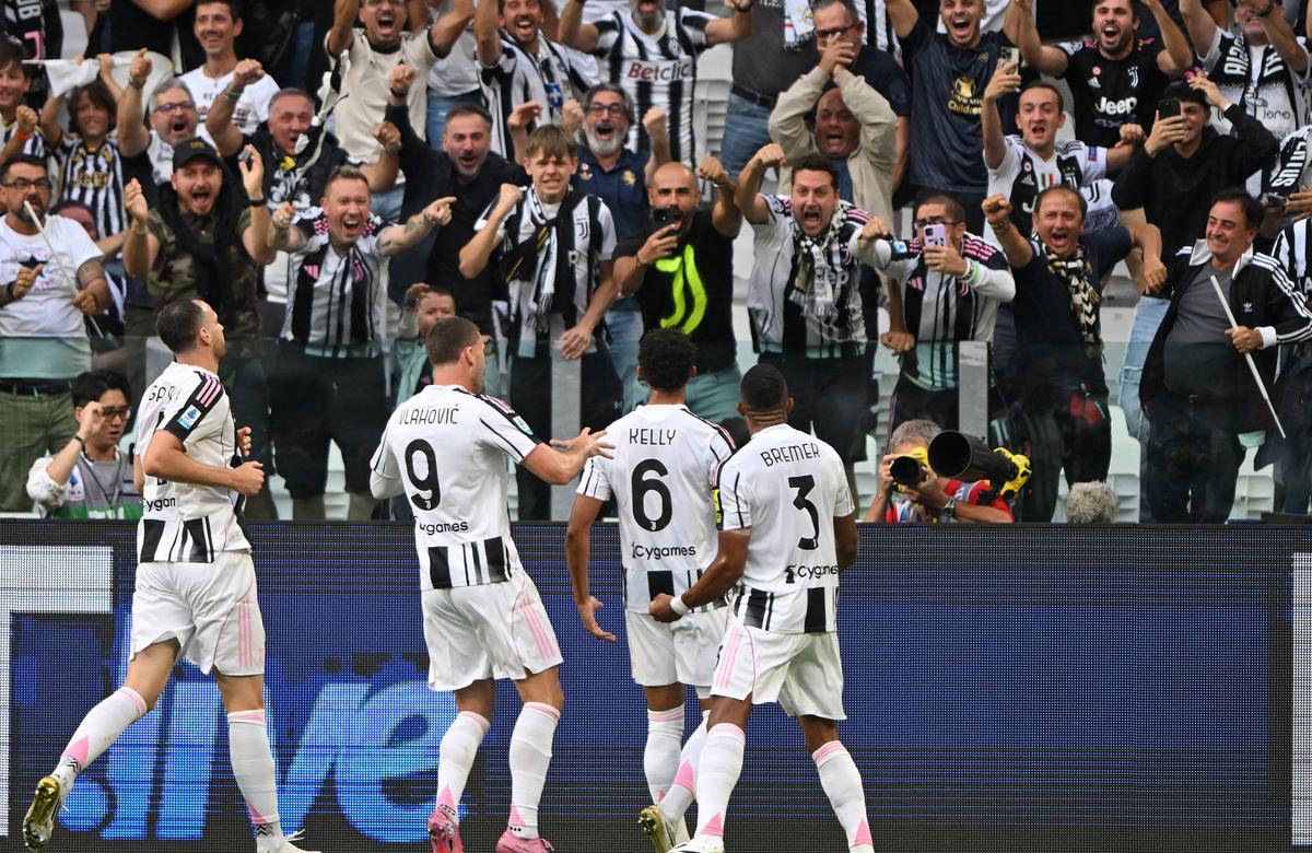 巴萨拖欠拜仁2000万莱万转会费？德雷森：已经付清了（德雷森回应巴萨欠款传闻：莱万转会费2000万已结清）