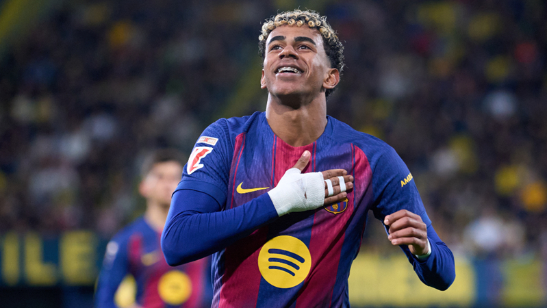 热议中超争冠：争冠悬念基本不在；申花没朋友拿不了冠军（中超夺冠话题升温：冠军归属已无悬念，申花孤立难问鼎）