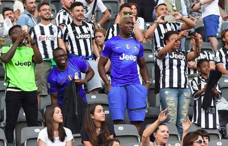 官方：格雷米奥主帅梅内塞斯下课（格雷米奥官宣主帅梅内塞斯解任）