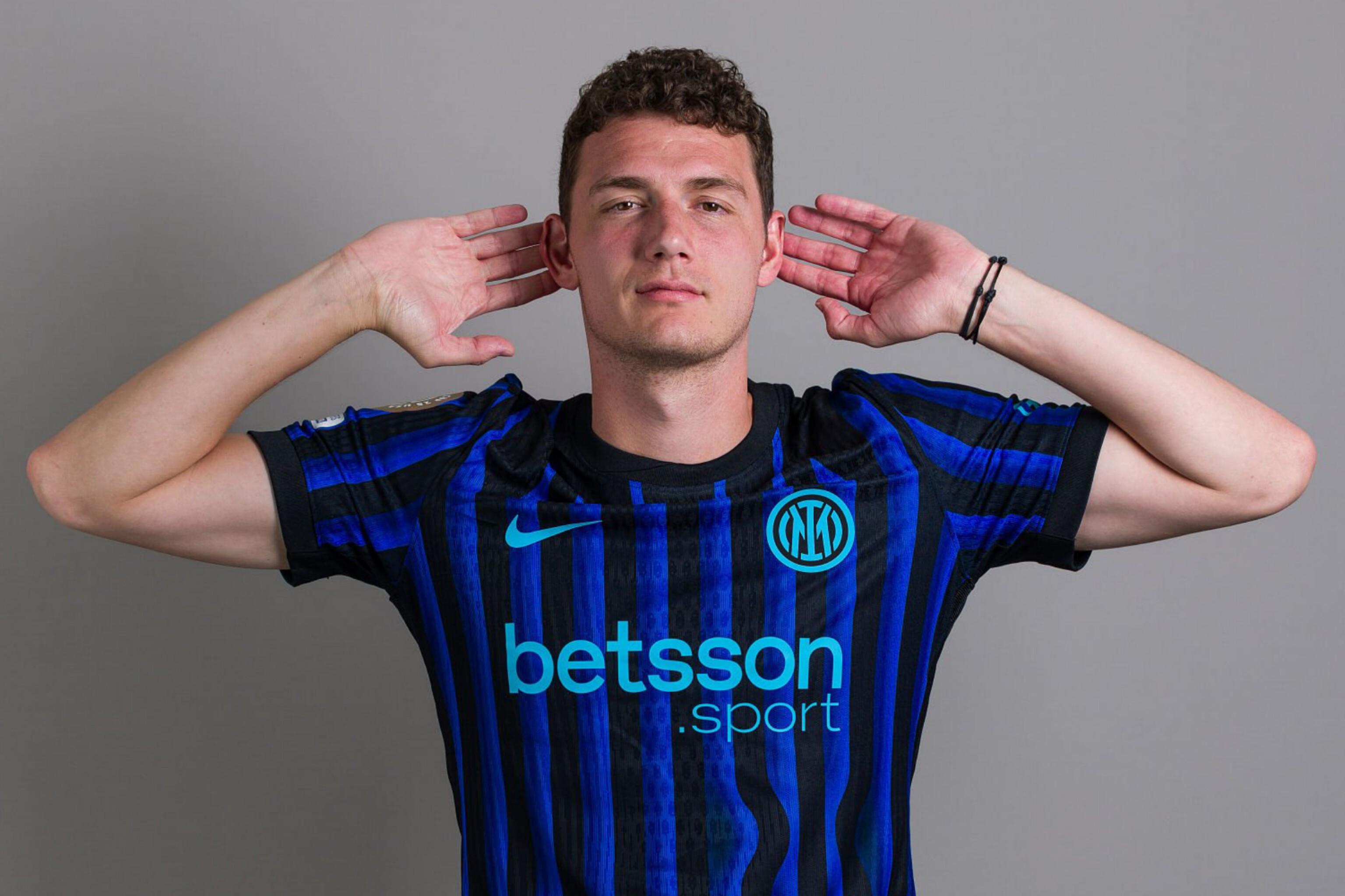 全场最佳，拿下🏆恭喜大菲🫡（MVP到手！恭喜大菲捧杯🏆🫡）