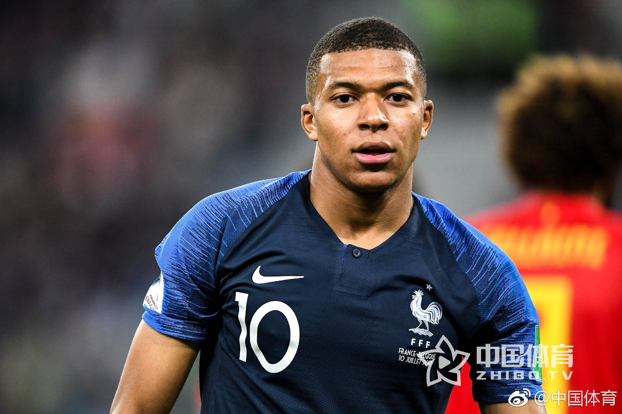 记者：德国足协内部有让诺伊尔回归的声音，需要纳帅主动出面（记者称德足协内部呼吁诺伊尔回归，仍需纳帅亲自出面推动）